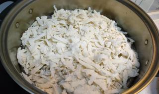 切土豆怎么才不粘刀 切土豆怎么才不粘刀